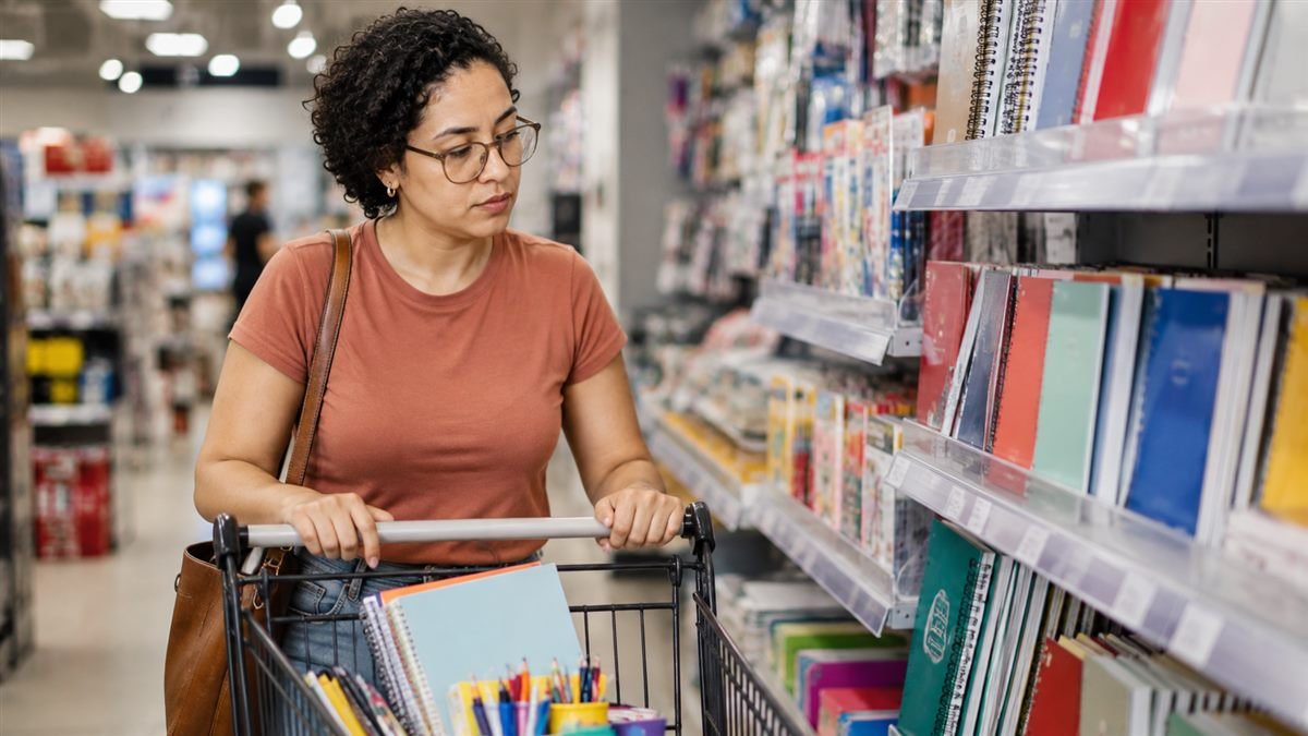 Despesas com material escolar entram no cálculo da pensão alimentícia